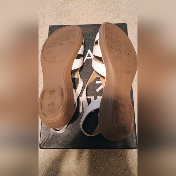 Naturalizer N5 Contour‎ Neina White Leather Sandal Women's Size 8.5 M - Picture 5 of 5